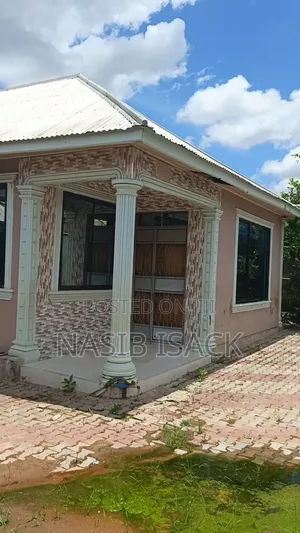 Furnished 3bdrm House in Kishiri for sale