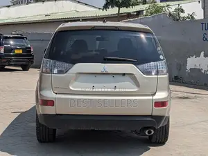 Mitsubishi Outlander Limited 4WD 2006 Gold