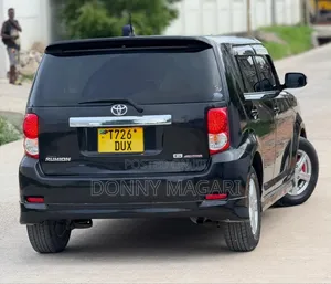 Toyota Corolla Rumion 2008 Black