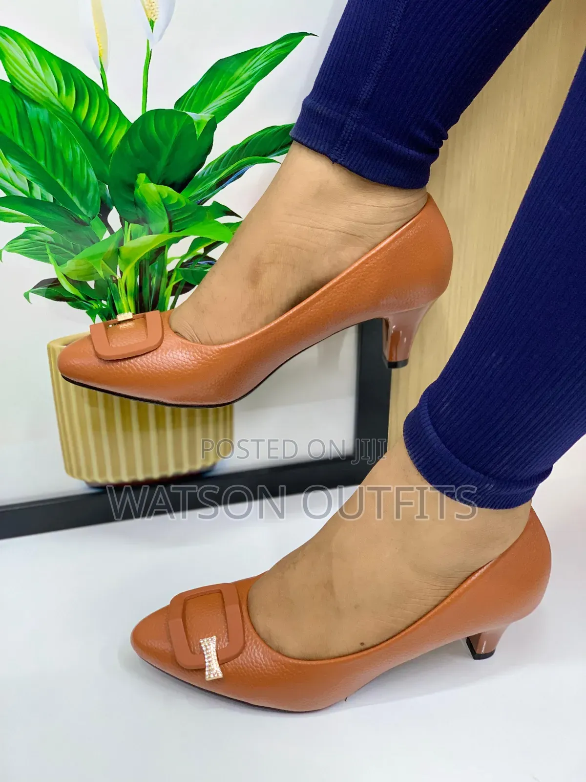 Women's Leather Shoes Fashion Brand New Completely Leathered