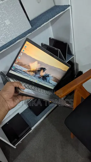 New Laptop Dell 16GB Intel Core i7 SSD 512GB