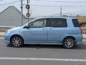 Toyota Raum 1.5 AWD 2011 Blue