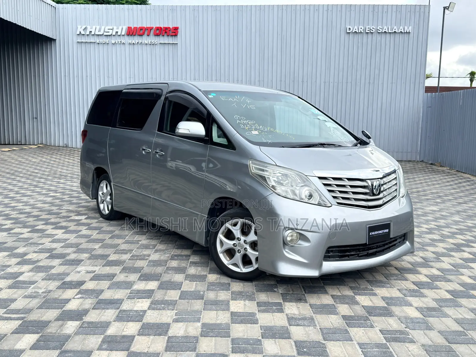 Toyota Alphard 2010 Silver
