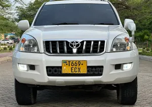 Toyota Land Cruiser Prado 2006 White