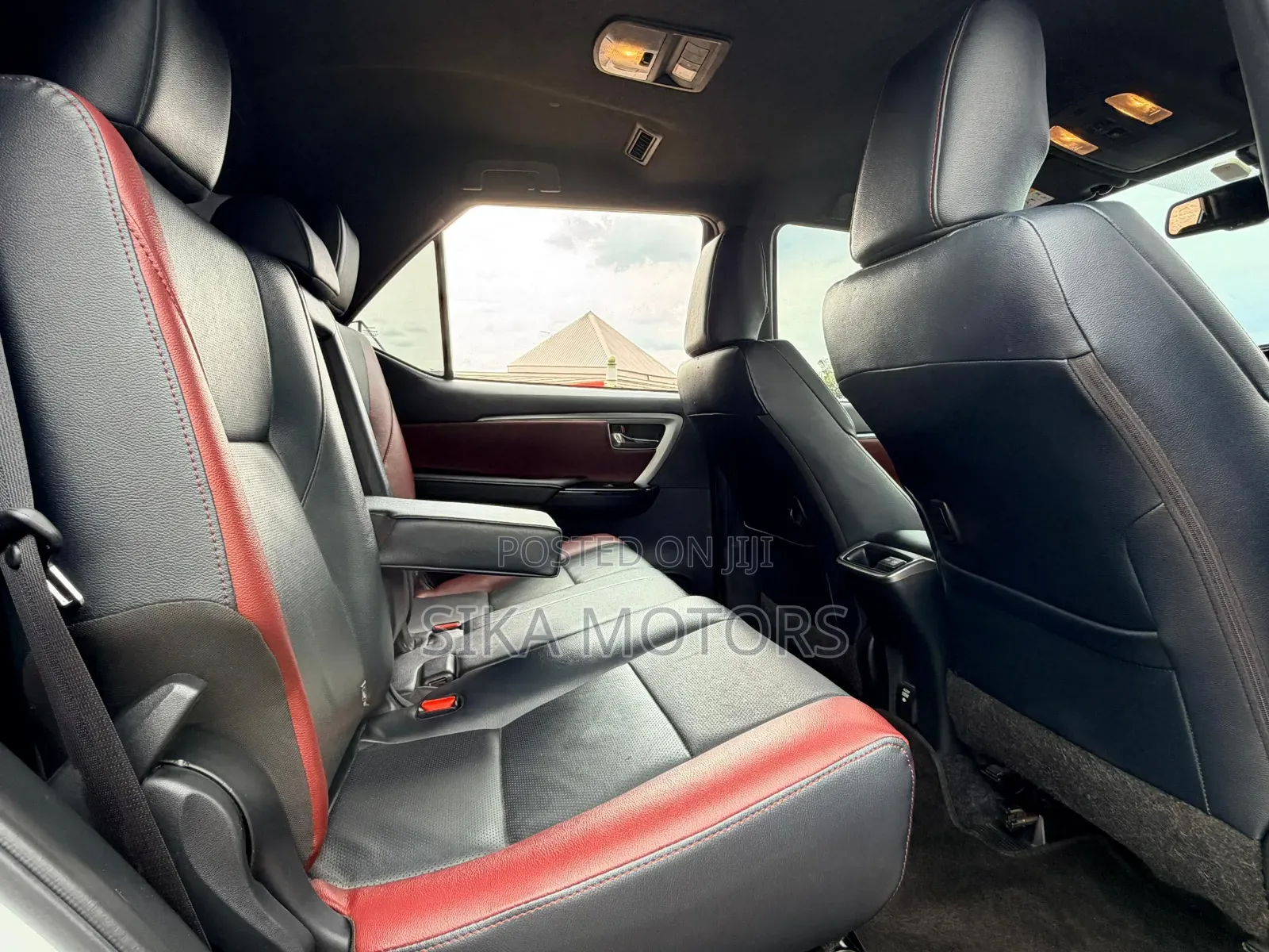 Toyota Fortuner 2.8 D RWD 2024 White