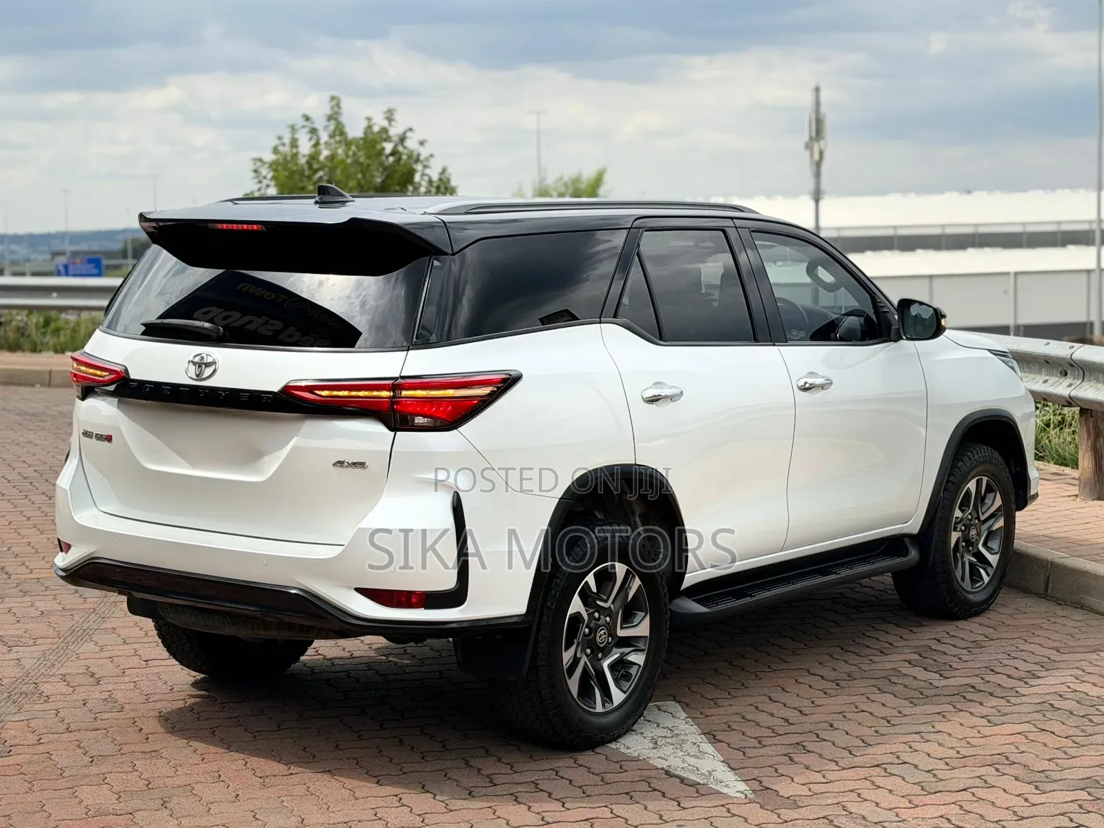 Toyota Fortuner 2.8 D RWD 2024 White