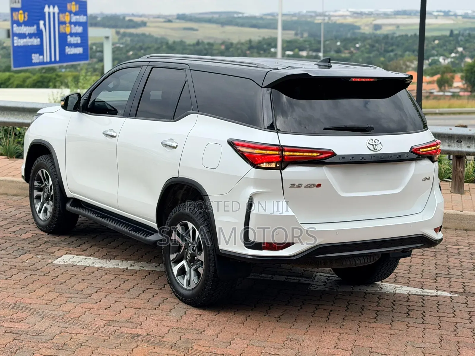 Toyota Fortuner 2.8 D RWD 2024 White