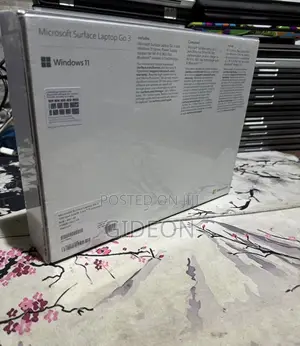 New Laptop Microsoft Surface Go 3 16GB Intel Core i5 SSD 256GB