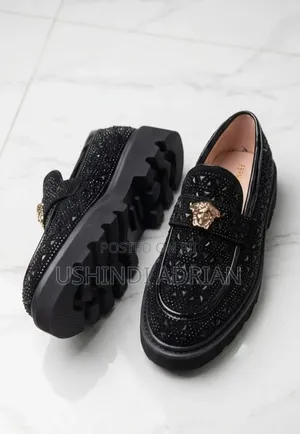 New Casual Shoes–Style Ya Kisasa