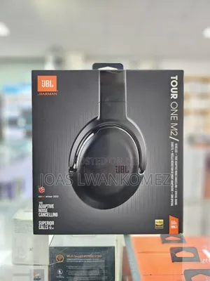 JBL Tourone M2 Wireless Headphones