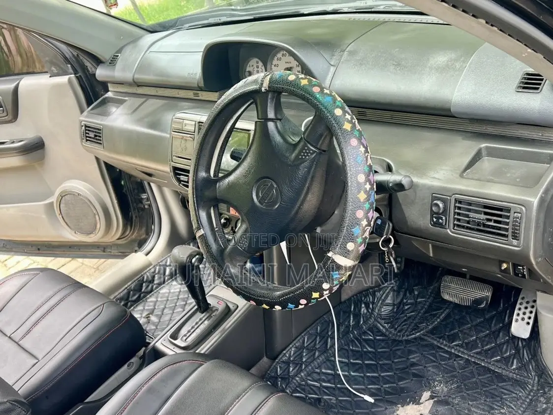 Nissan X-Trail 2005 Black
