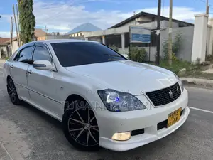 Toyota Crown 2007 White