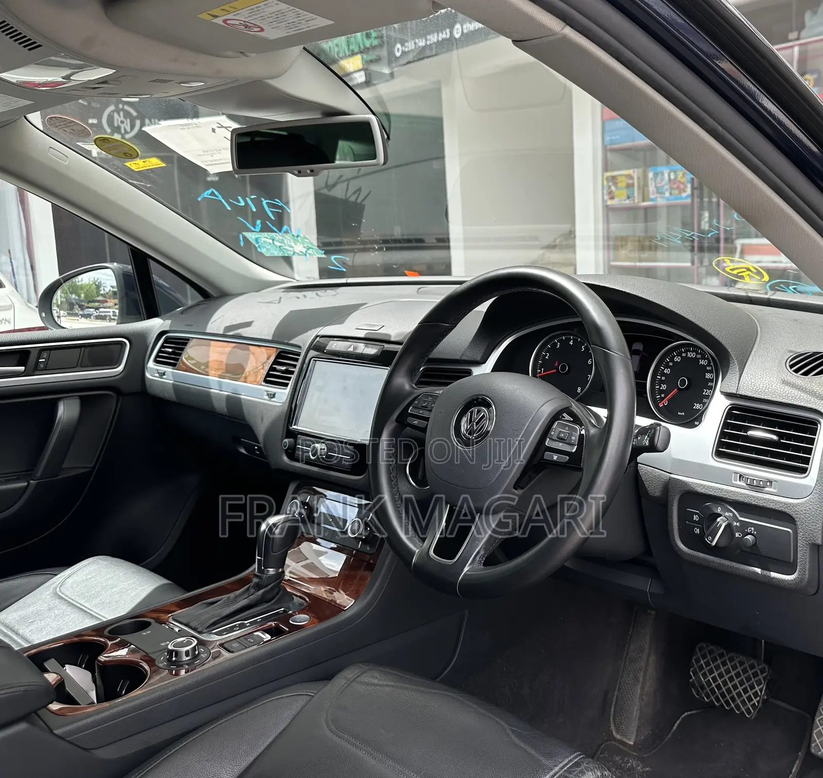 Volkswagen Touareg 2011 Blue