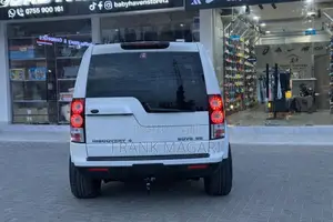 Land Rover Discovery 2013 White