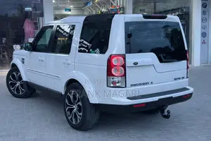 Land Rover Discovery 2013 White
