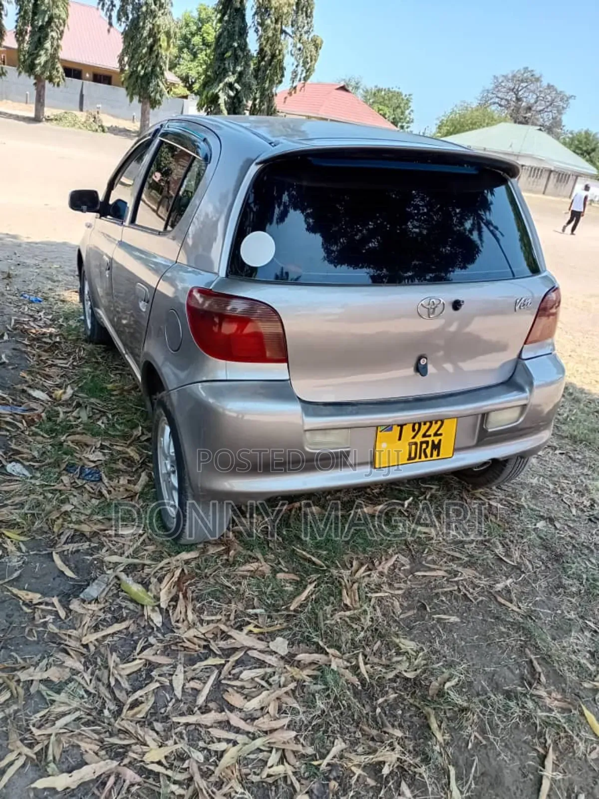 Toyota Vitz 2004 Gray