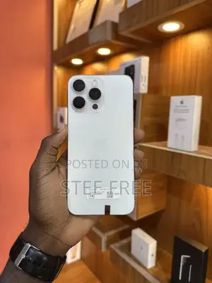 Apple iPhone 15 Pro Max 256 GB White