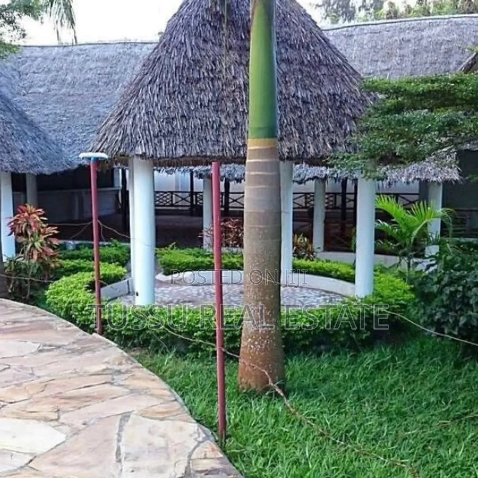 12bdrm House in Kawe Beach, Kinondoni for sale