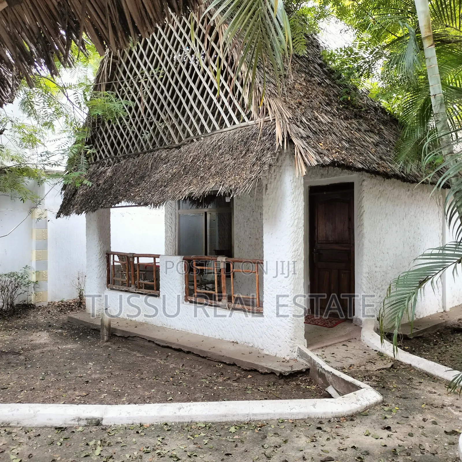 12bdrm House in Kawe Beach, Kinondoni for sale