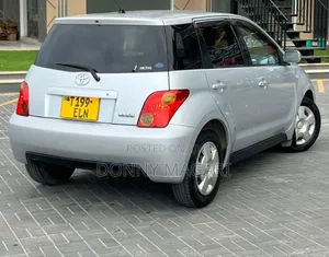 Toyota IST 2005 Silver