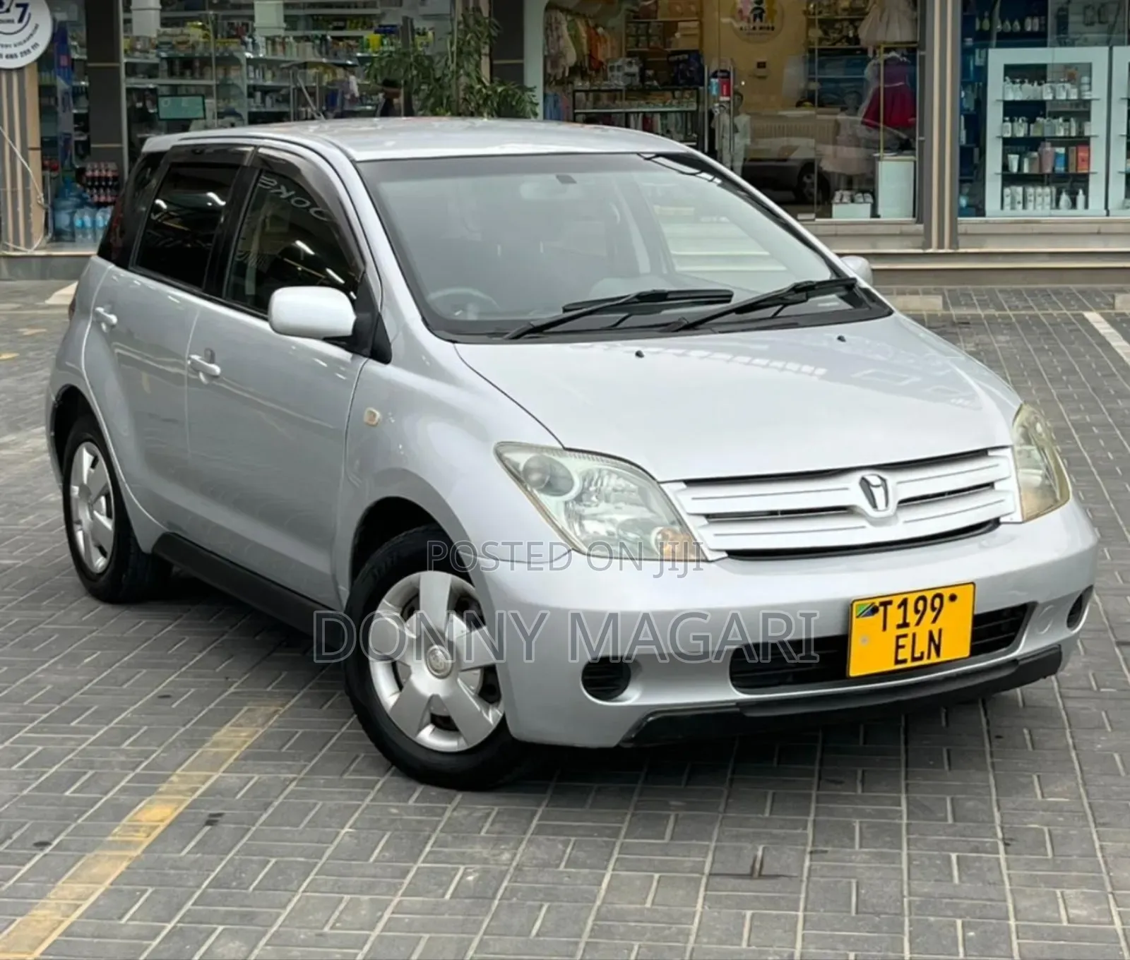 Toyota IST 2005 Silver