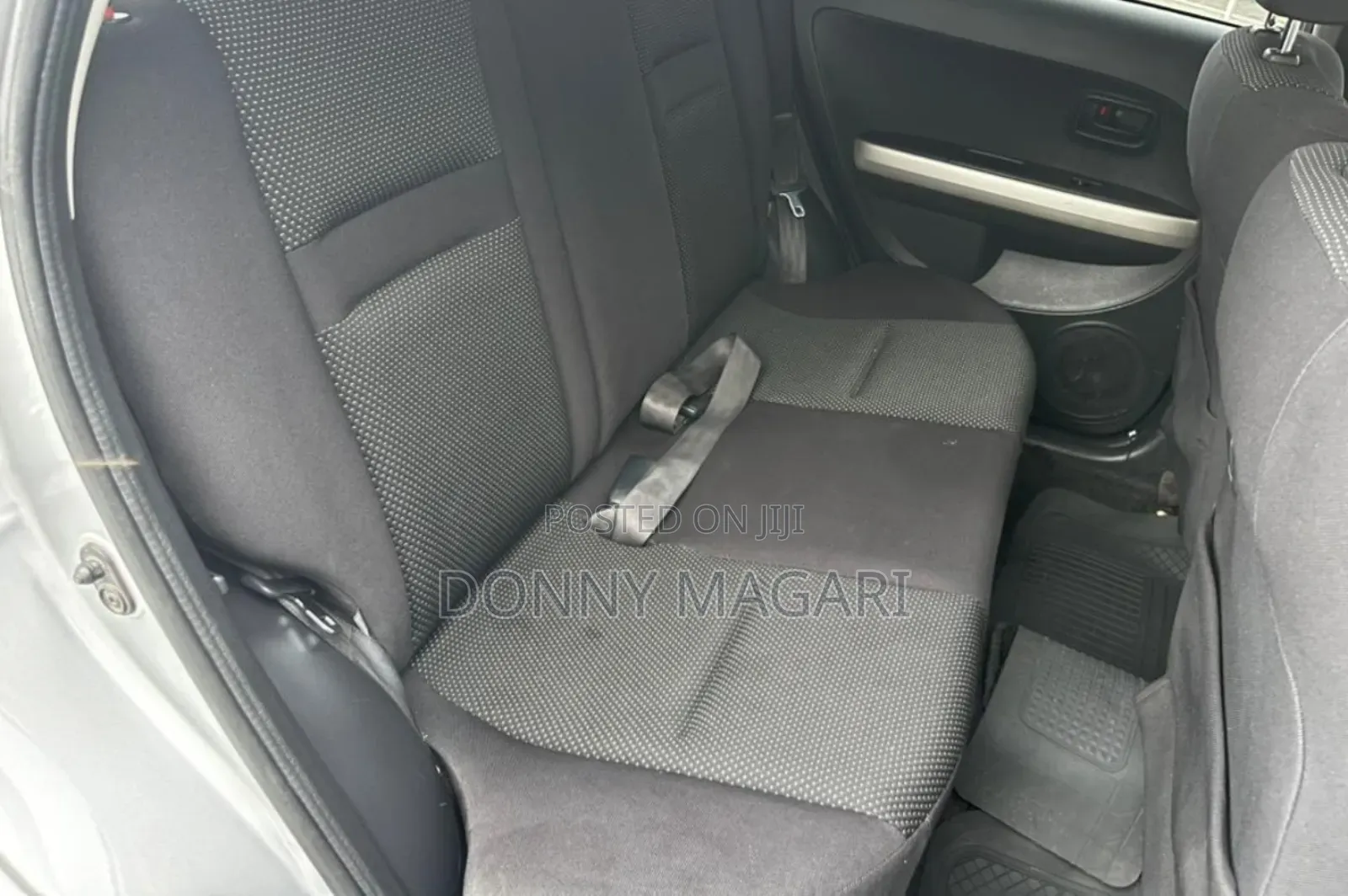 Toyota IST 2005 Silver
