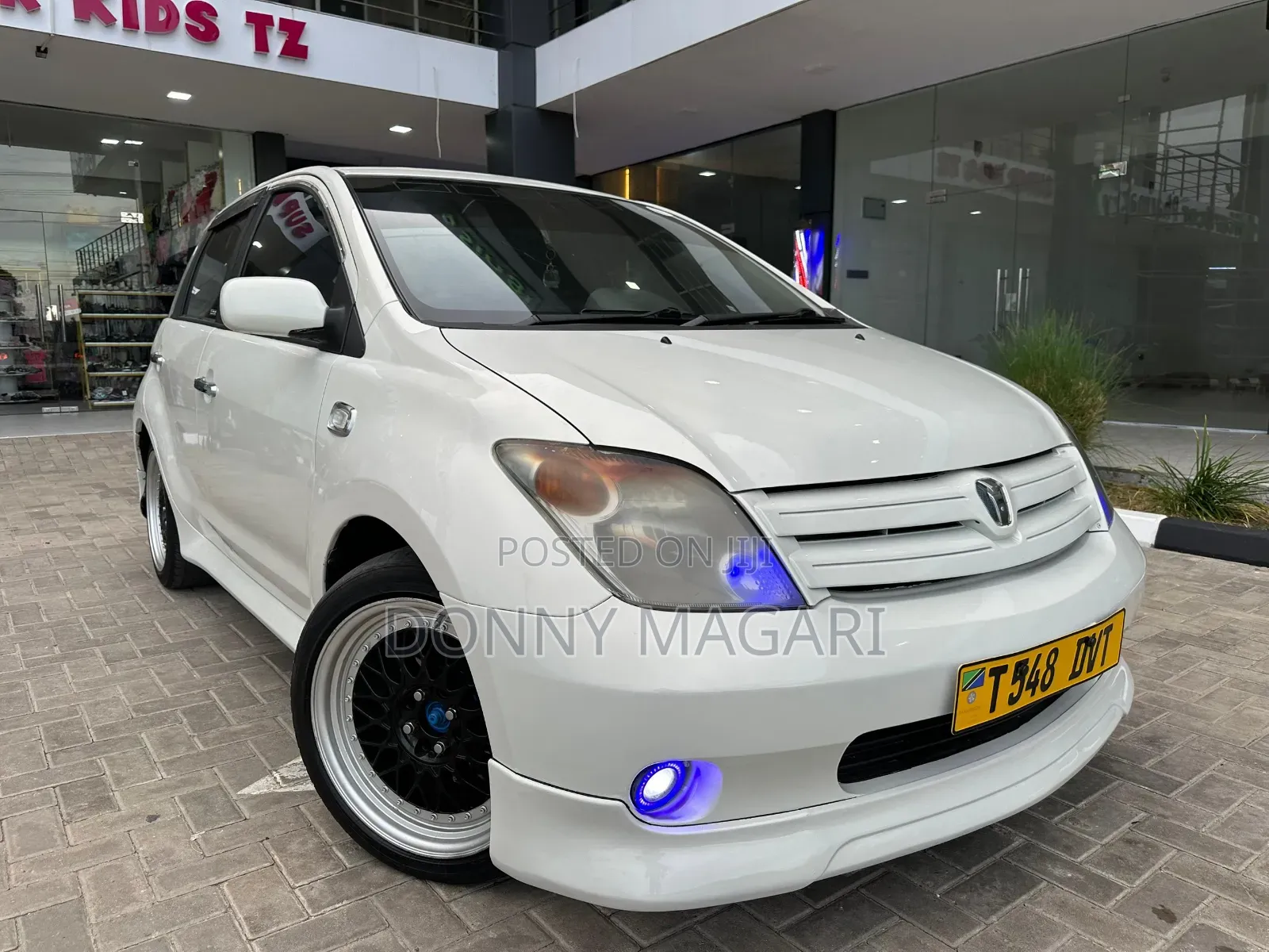 Toyota IST 2004 White