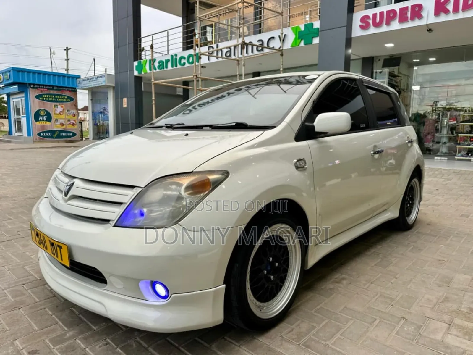 Toyota IST 2004 White