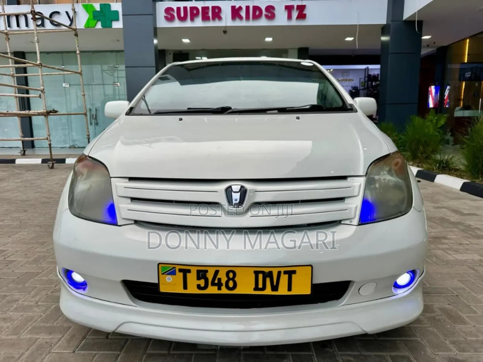 Toyota IST 2004 White