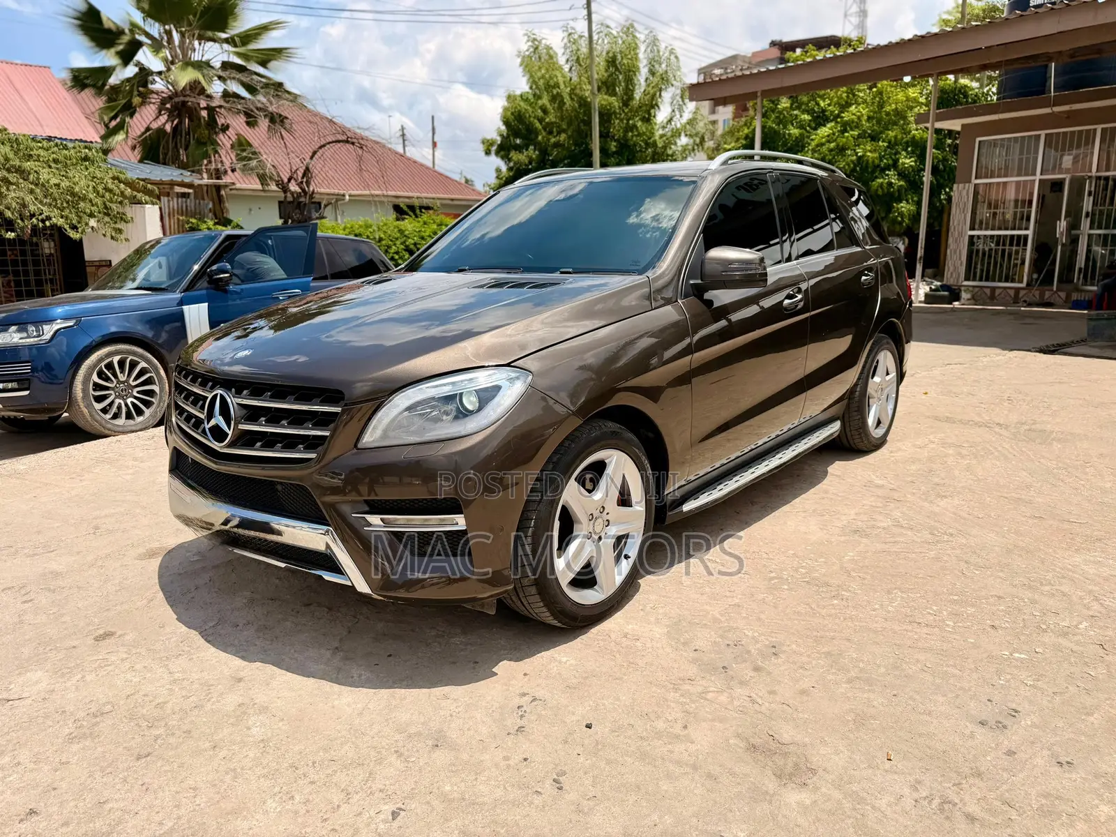Mercedes-Benz M Class 2014 Brown