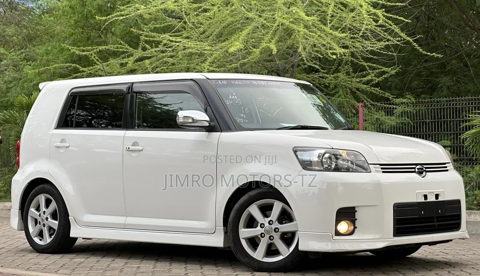 Toyota Corolla Rumion 2009 White