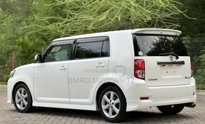 Toyota Corolla Rumion 2009 White