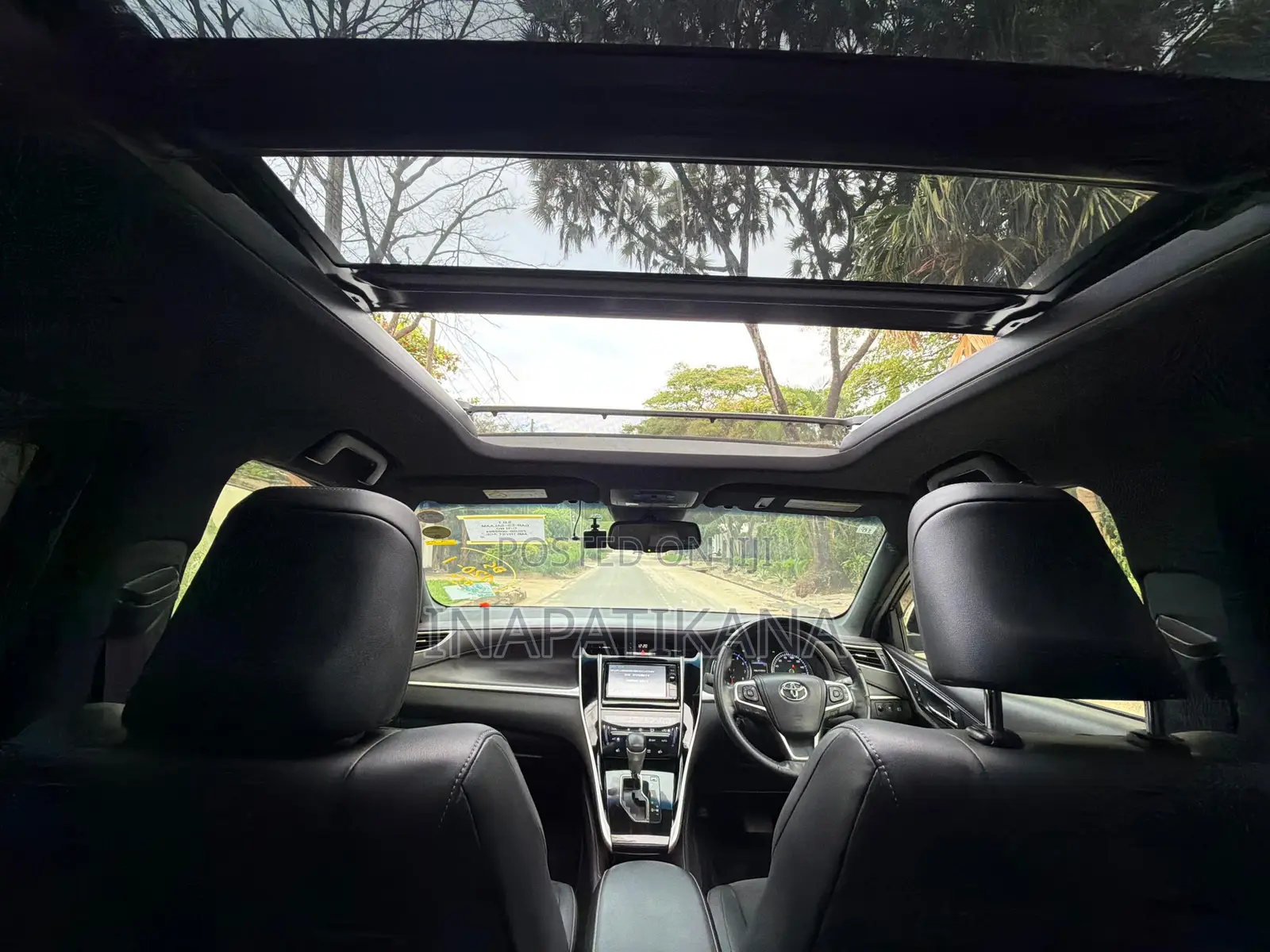 Toyota Harrier 2.0 4WD 2016 Pearl