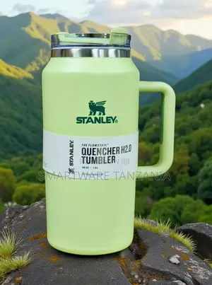 Stanley Flowstate Quencher H2.0 Tumbler 64oz Lime Green