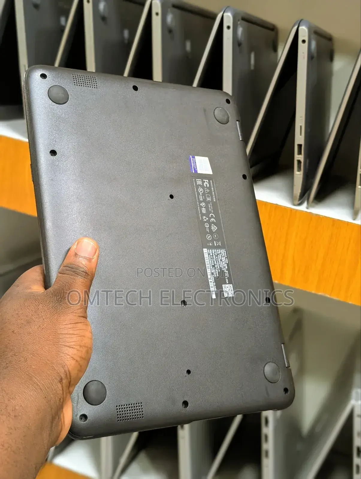 Laptop Lenovo N22 Winbook 4GB Intel SSD 128GB