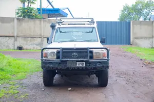 Toyota Land Cruiser 2008 White