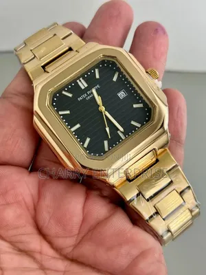 Patek Philippe for That High Class Look You Want Get This Unisex Watch