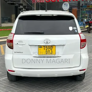 Toyota Vanguard 2009 White