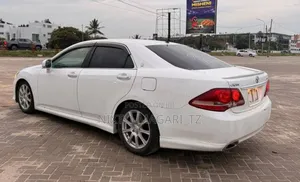 Toyota Crown 2008 White