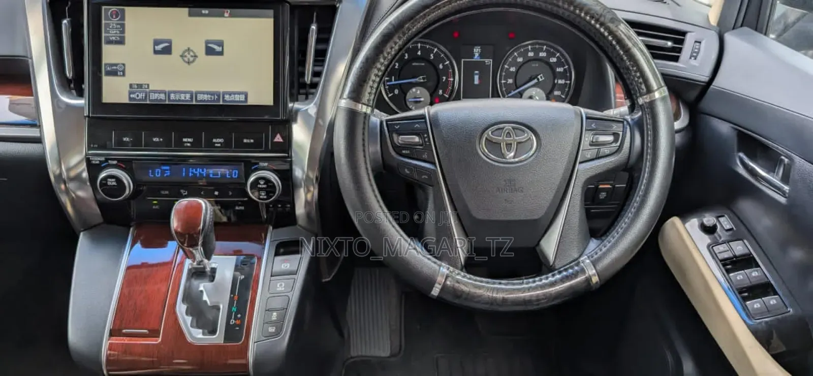 Toyota Alphard 2016 Black
