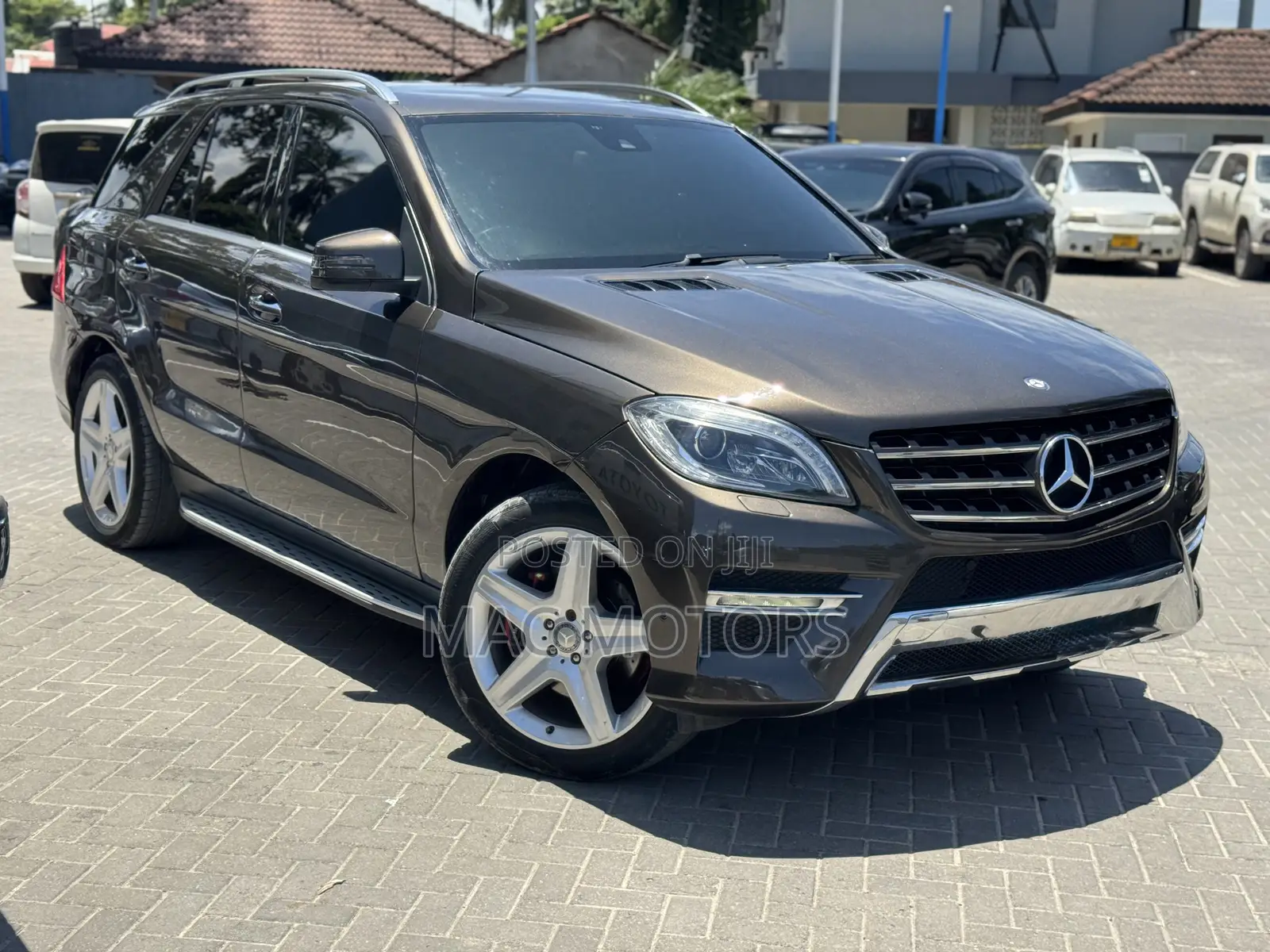 Mercedes-Benz M Class 2015 Brown