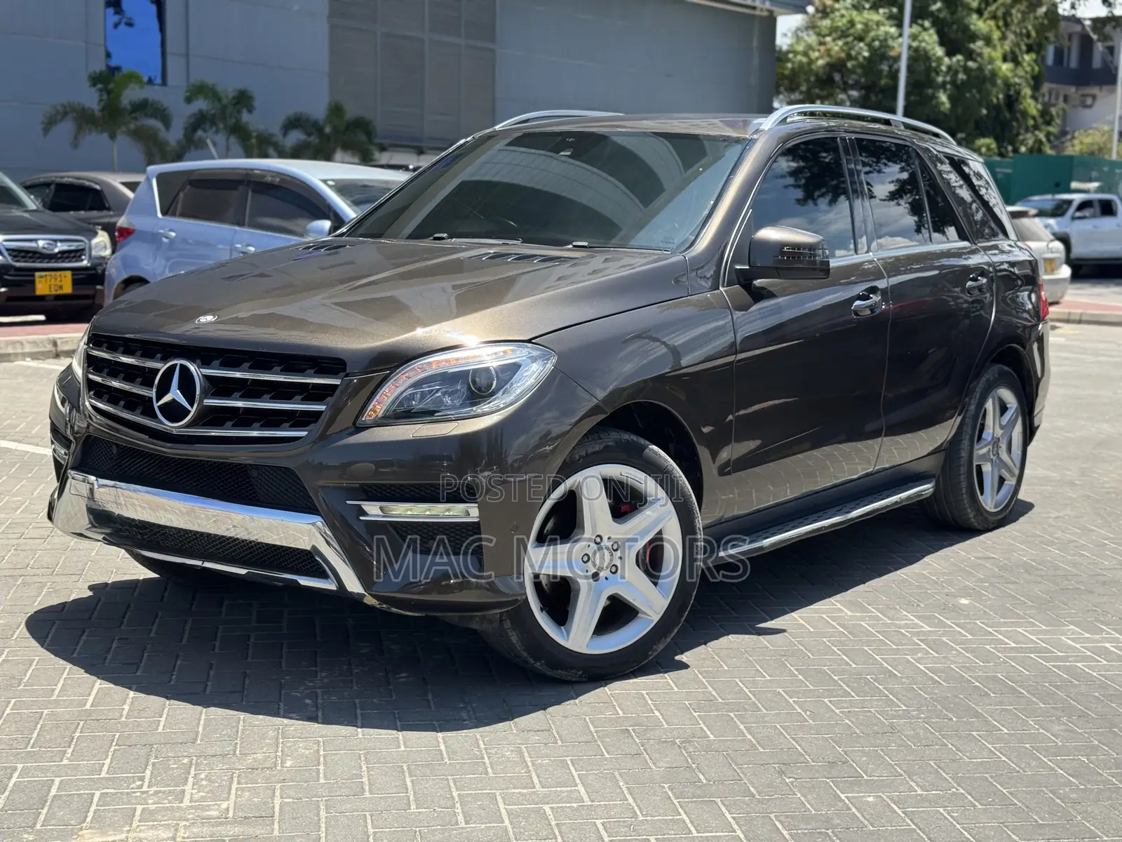 Mercedes-Benz M Class 2015 Brown