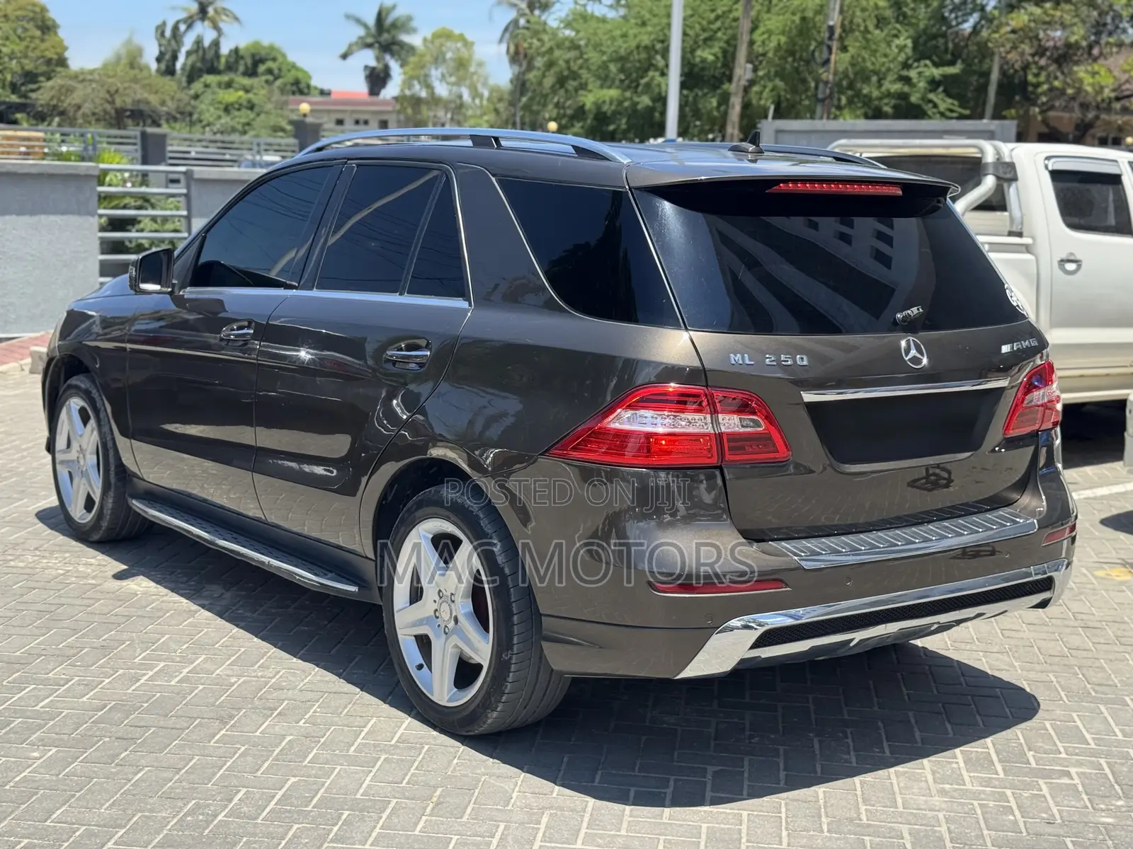 Mercedes-Benz M Class 2015 Brown