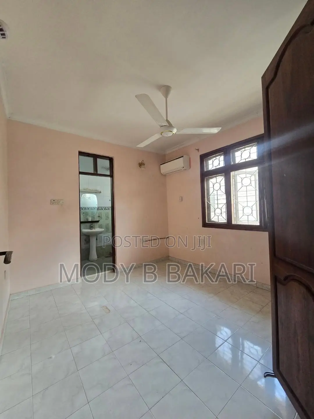 7bdrm House in Mikocheni for rent
