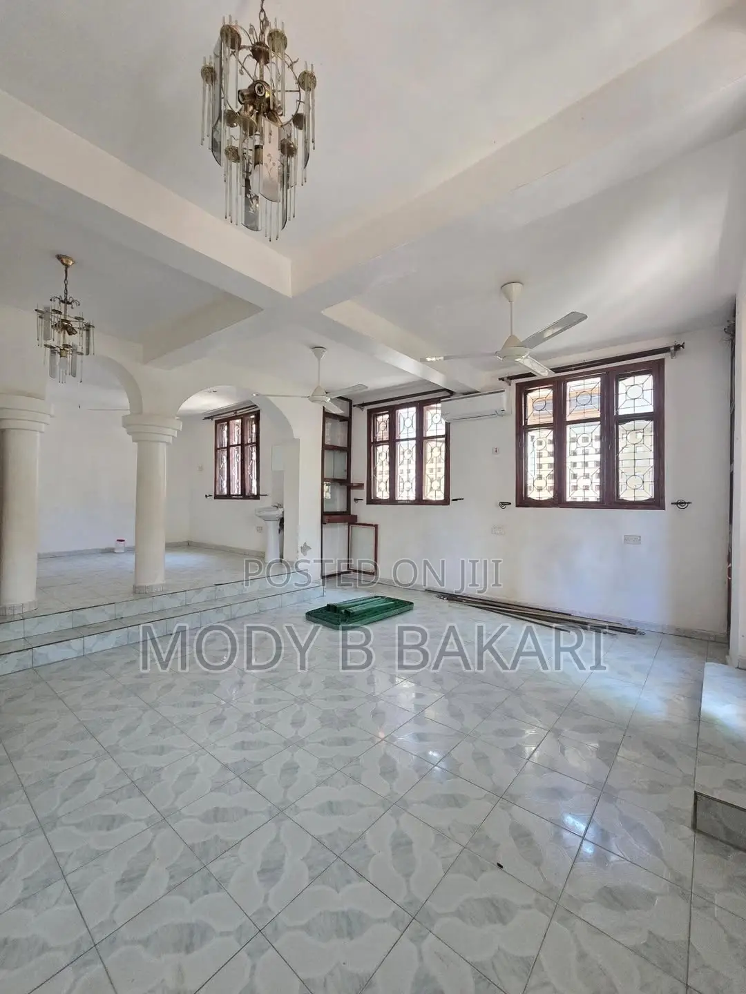 7bdrm House in Mikocheni for rent