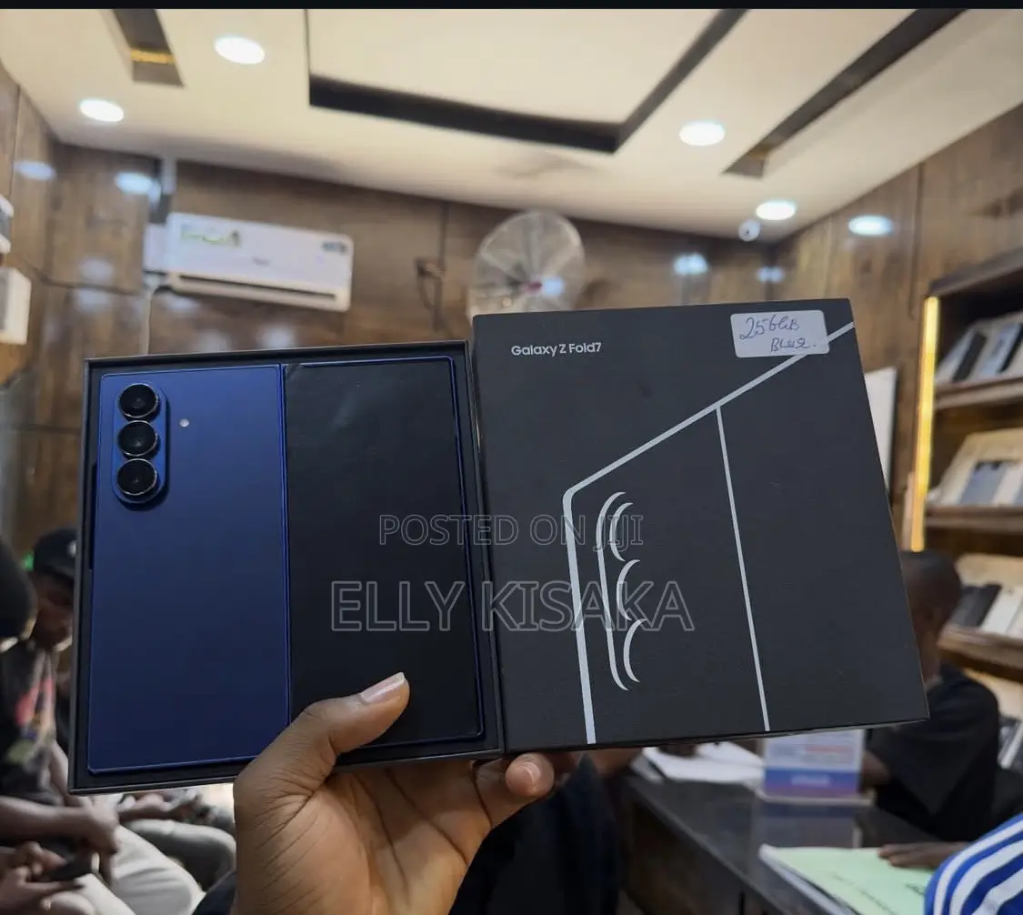 New Samsung Galaxy Z Fold7 256 GB Blue