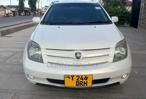 Toyota IST 2005 White