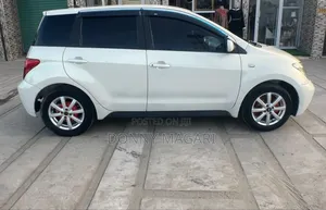 Toyota IST 2005 White