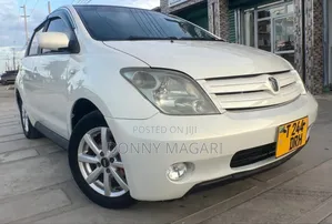 Toyota IST 2005 White