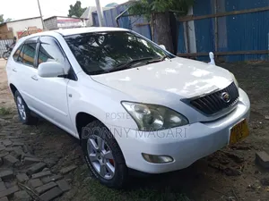 Toyota Harrier 2005 White